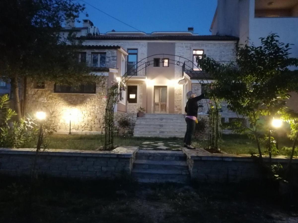 Apartments Sena Pula Exterior photo